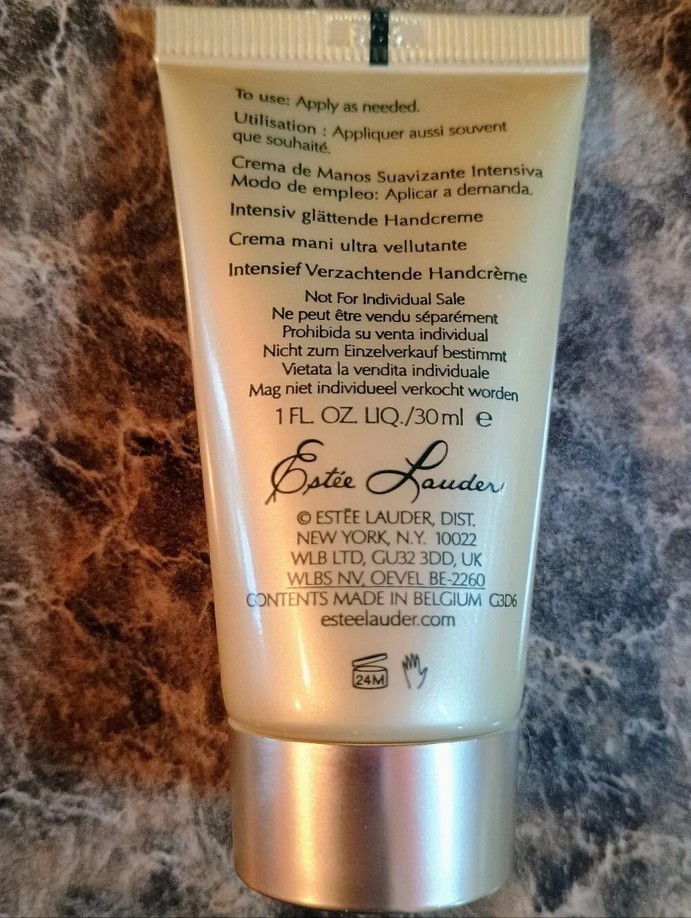 Estee Lauder Re-Nutriv Intensive hand Creme - Picture 3 of 3